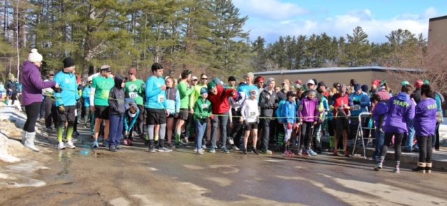2019 Shamrock Shuffle 5K starting line Plymouth NH (4)