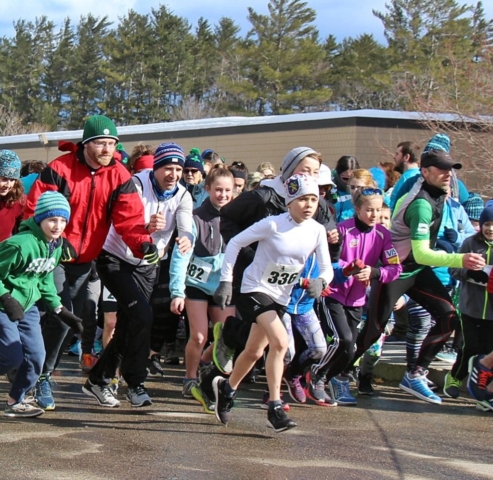 2019 Shamrock Shuffle 5K starting line Plymouth NH (5)