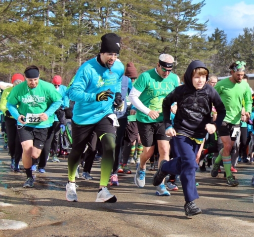 2019 Shamrock Shuffle 5K starting line Plymouth NH (7)
