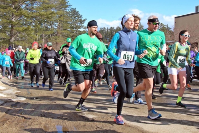 2019 Shamrock Shuffle 5K starting line Plymouth NH (9)