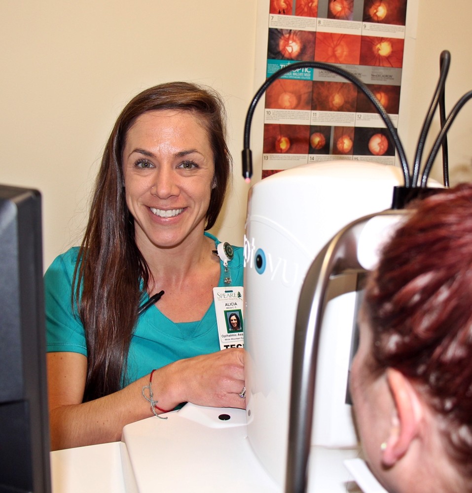 White Mountain Eye Care celebrates Ophthalmic Technicians Week (4)