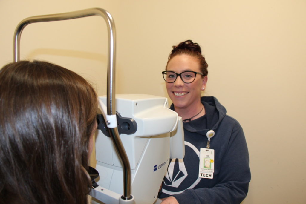 White Mountain Eye Care celebrates Ophthalmic Technicians Week (5)